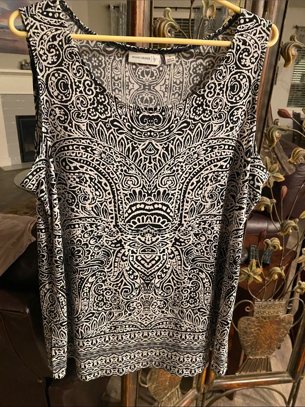 Susan Graver Black and White Paisley Tank Top